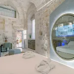 Palazzo Vico Bianco Raro Homes Collection