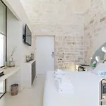 Palazzo Vico Bianco Raro Homes Collection