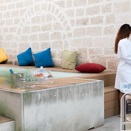 Palazzo Vico Bianco Raro Homes Collection 2*