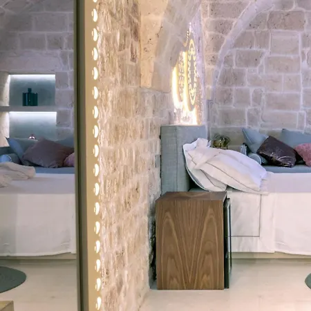 Palazzo Vico Bianco Raro Homes Collection בית הארחה 2*