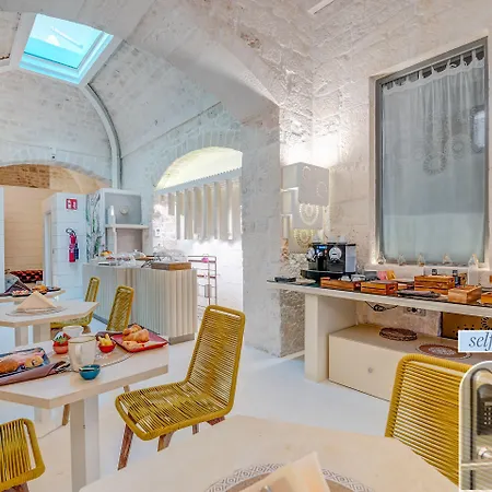 Palazzo Vico Bianco Raro Homes Collection 2* Ostuni