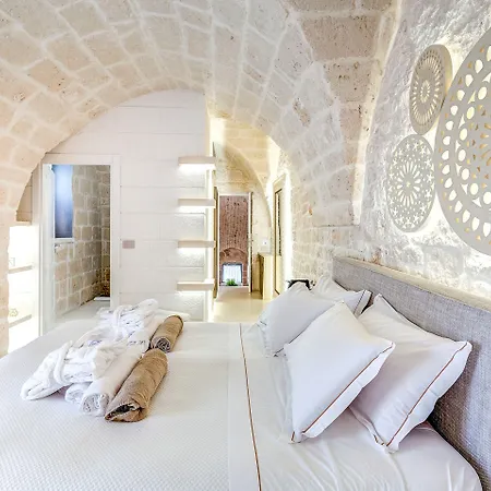 Palazzo Vico Bianco Raro Homes Collection 2*